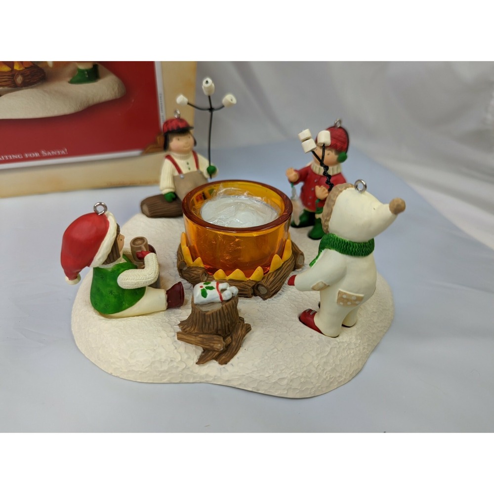 Hallmark Keepsake Waiting for Santa! Ornament Display Base 2003